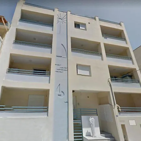 아파트 Balsam - 50m To The *